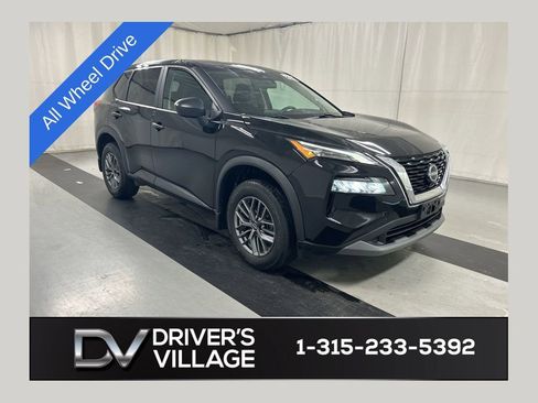 Used 2023 Nissan Rogue S AWD/4WD image 1