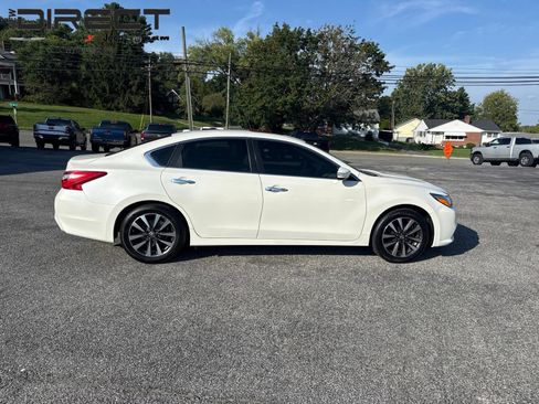 Used 2016 Nissan Altima 2.5 SL w/ Moonroof Package FWD image 7