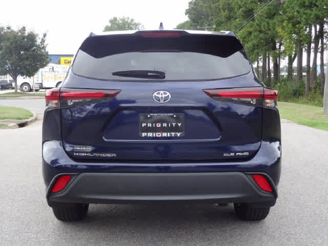 Certified 2026 Toyota Highlander XLE AWD/4WD image 3