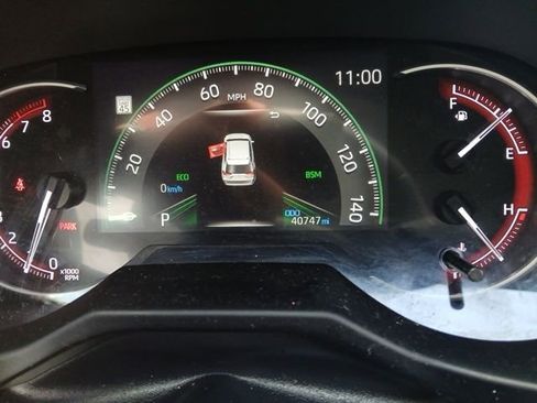 Used 2023 Toyota RAV4 XLE Premium image 1