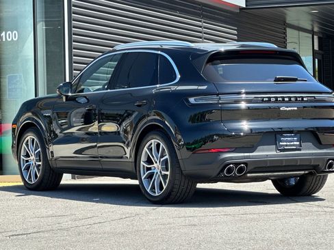 New 2026 Porsche Cayenne E-Hybrid AWD/4WD image 3