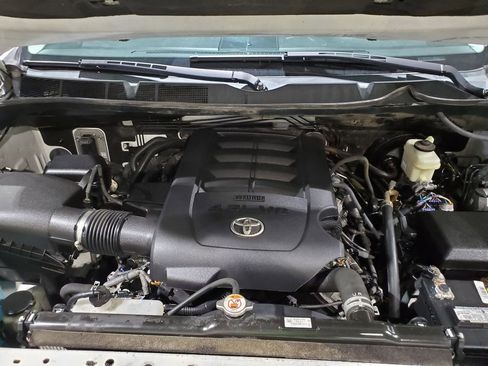 Used 2018 Toyota Tundra SR5 RWD image 45