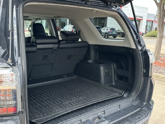 Used 2024 Toyota 4Runner TRD Off-Road Premium w/ Moonroof Package AWD/4WD image 31