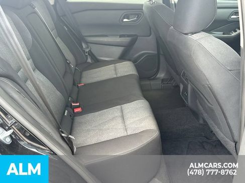 Used 2025 Nissan Rogue SV FWD image 17