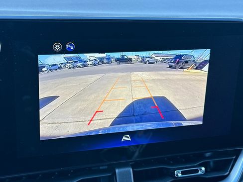 Used 2025 Chevrolet Equinox LT image 20