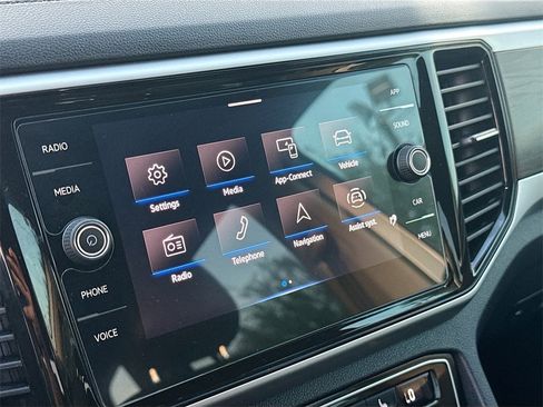 Used 2022 Volkswagen Atlas SE image 14