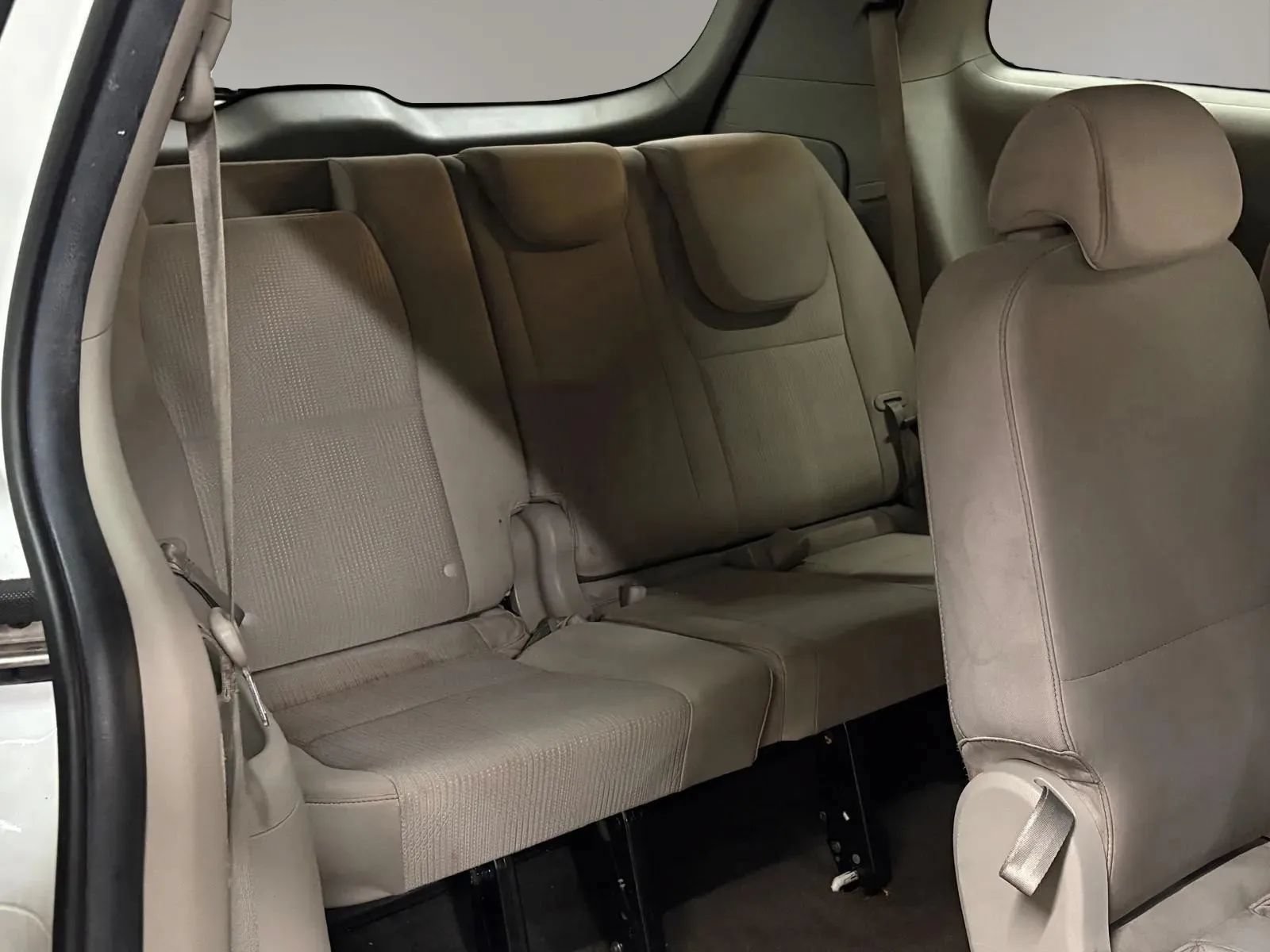 Used 2020 Kia Sedona LX FWD image 21