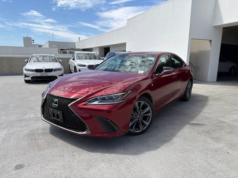 Used 2021 Lexus ES 350 F Sport w/ Accessory Package 2 FWD image 3