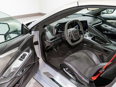 Used 2024 Chevrolet Corvette Stingray Premium Cpe w/ 3LT image 11