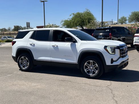 Used 2025 GMC Terrain Elevation AWD/4WD image 7