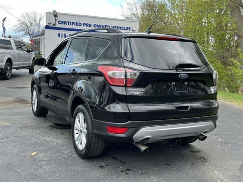 Used 2018 Ford Escape SEL w/ Canadian Touring Package AWD/4WD image 4