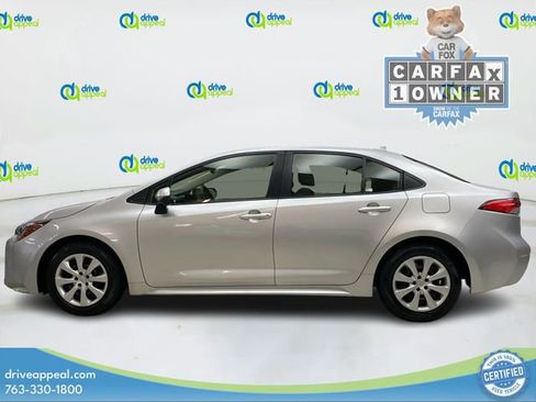 Used 2022 Toyota Corolla LE image 9