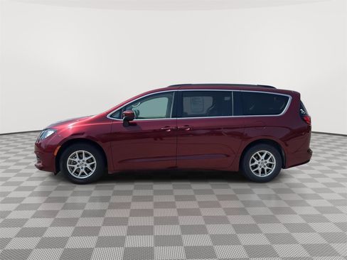 Used 2021 Chrysler Voyager Lxi FWD image 22