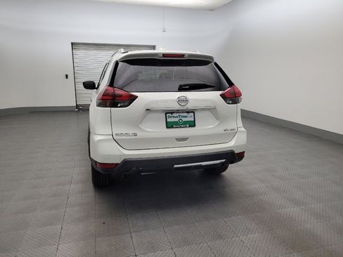 Used 2018 Nissan Rogue SV AWD/4WD image 6