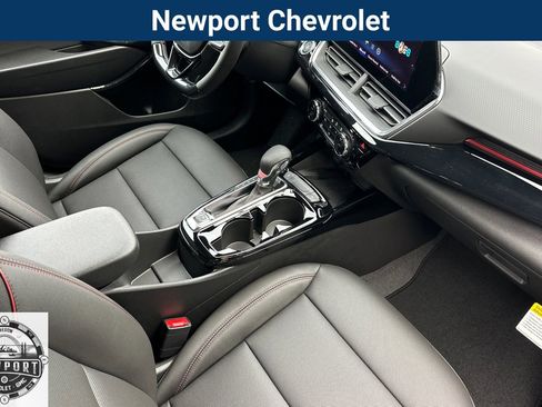 New 2026 Chevrolet Trax RS w/ Sunroof Package image 17