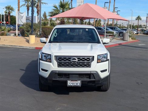 Used 2022 Nissan Frontier SV w/ Technology Package image 7