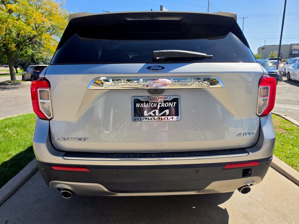 Used 2023 Ford Explorer Limited AWD/4WD image 6