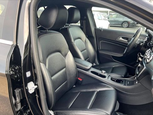 Used 2019 Mercedes-Benz GLA 250 image 7