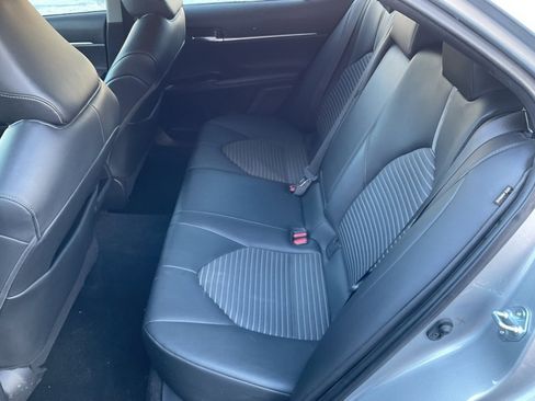 Used 2022 Toyota Camry SE image 20