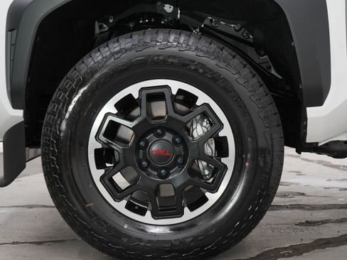 Used 2026 Toyota Tacoma TRD Off-Road AWD/4WD image 56