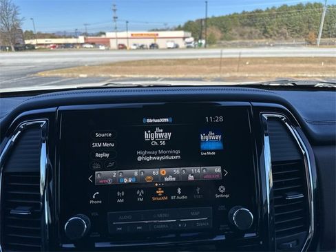 Certified 2024 Nissan Titan Platinum Reserve w/ Moonroof Package image 12