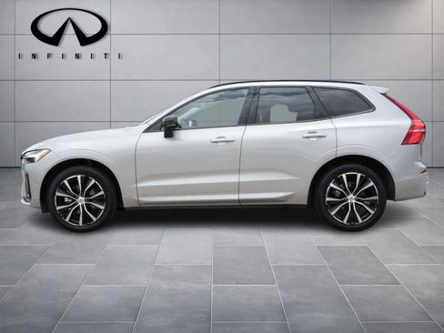 Used 2025 Volvo XC60 B5 Plus w/ Protection Package Premier AWD/4WD image 4