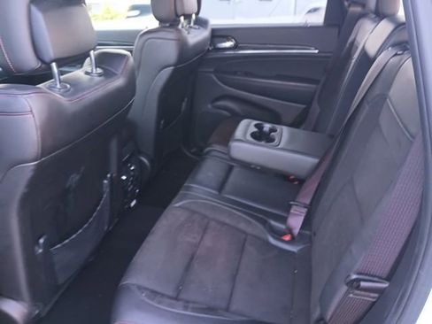 Certified 2021 Jeep Grand Cherokee Trailhawk image 8