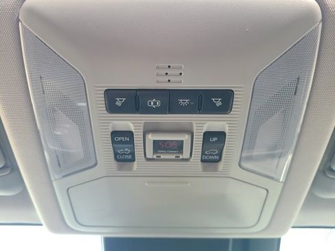 Used 2019 Toyota RAV4 XLE image 30