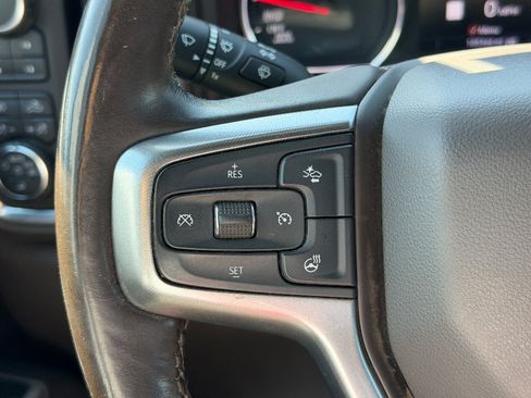 Used 2022 Chevrolet Silverado 1500 LTZ w/ LTZ Premium Package AWD/4WD image 9