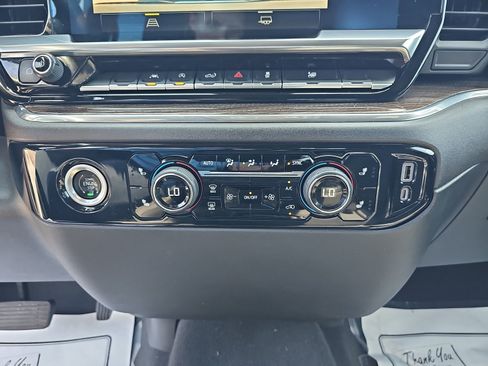 Used 2023 Chevrolet Silverado 1500 LT AWD/4WD image 21