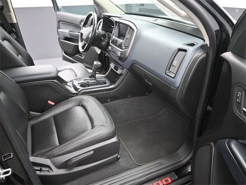 Used 2021 Chevrolet Colorado Z71 w/ LPO, Tonneau and Step Package image 17