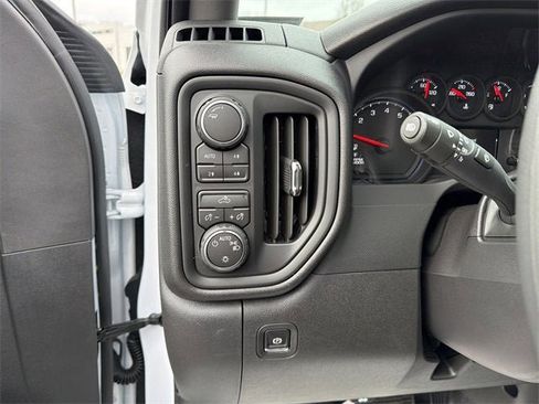 New 2026 Chevrolet Silverado 1500 W/T w/ WT Value Package image 40