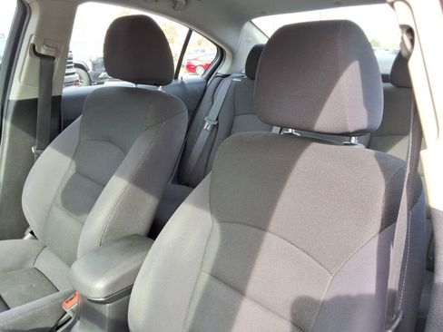 Used 2015 Chevrolet Cruze LT w/ Technology Package FWD image 22