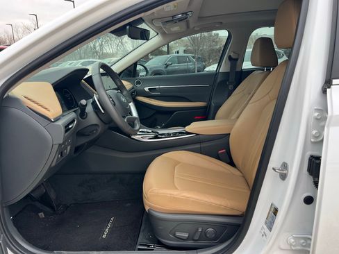 Certified 2023 Hyundai Sonata Limited w/ Cargo Package image 23