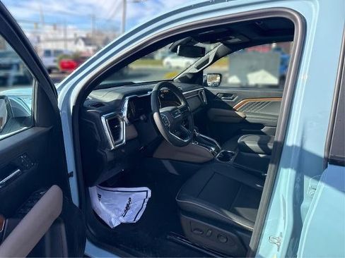 New 2026 GMC Canyon Denali image 11