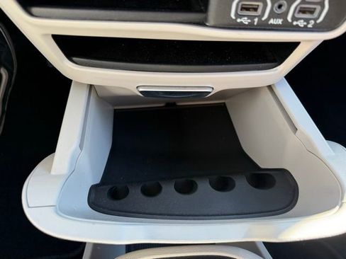 Certified 2024 Chrysler Pacifica Touring-L image 30