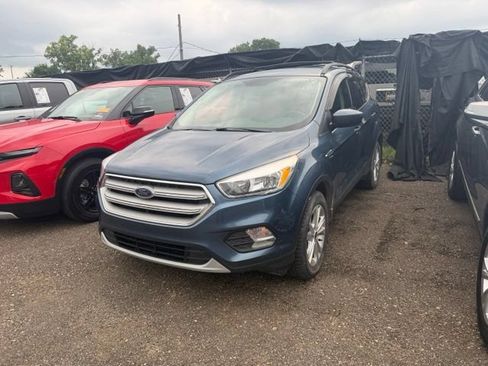Used 2018 Ford Escape SE AWD/4WD image 1