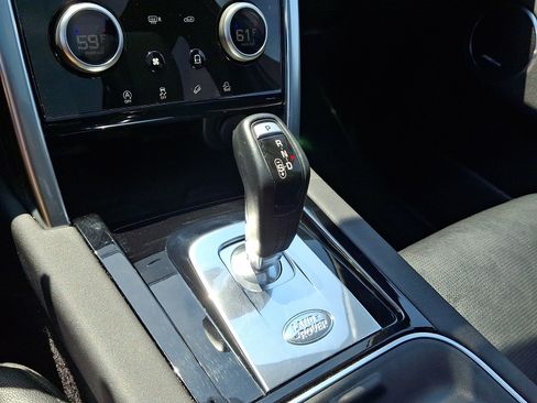 Used 2020 Land Rover Discovery Sport SE AWD/4WD image 16
