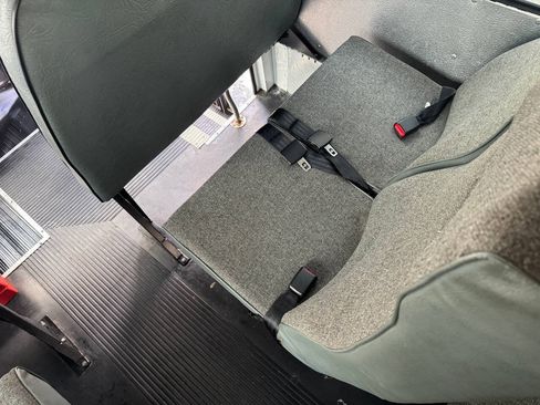 Used 2004 Chevrolet Express 3500 w/ School Bus Package RWD image 29