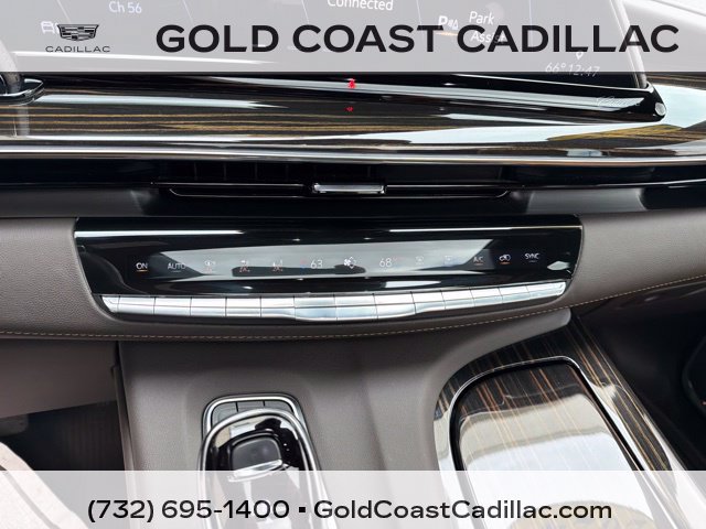 Certified 2024 Cadillac Escalade Sport w/ LPO, ONYX Package AWD/4WD image 30