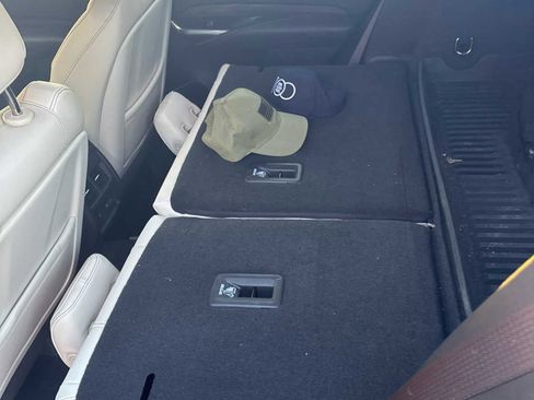 Used 2019 Cadillac XT4 Sport w/ Enhanced Visibility Package image 1