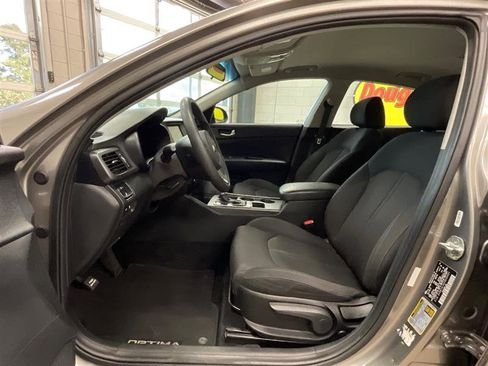 Used 2018 Kia Optima LX image 11