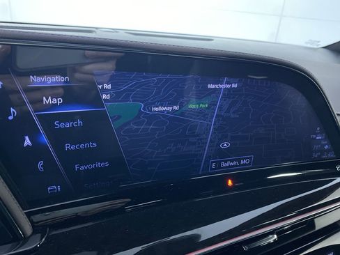 Certified 2024 Cadillac Escalade ESV Sport Platinum image 6