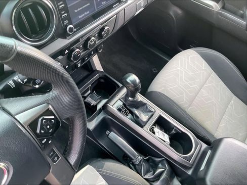 Used 2023 Toyota Tacoma TRD Sport w/ Black Out Package (TMS) AWD/4WD image 17
