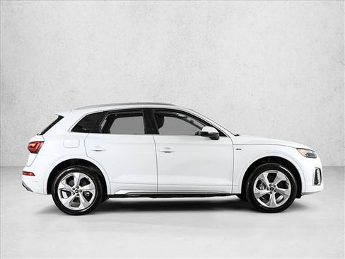 Used 2023 Audi Q5 2.0T Premium Plus w/ Premium Plus Package AWD/4WD image 4