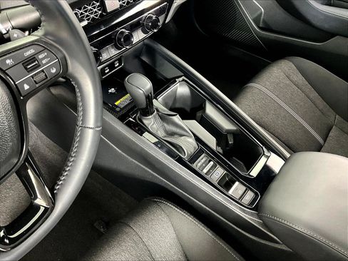 Used 2025 Honda Accord Sport image 17