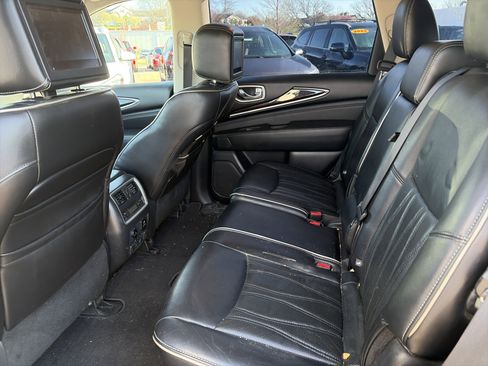 Used 2017 INFINITI QX60 Luxe w/ Deluxe Technology Package image 8