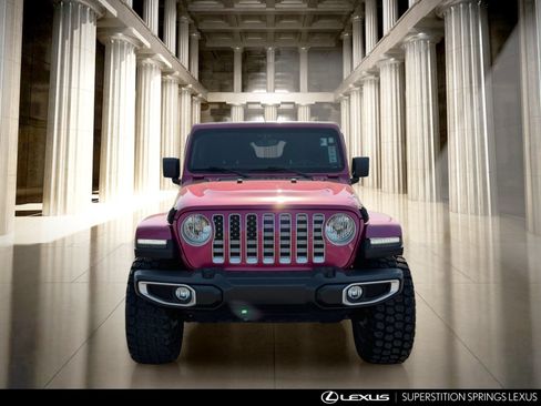 Used 2022 Jeep Wrangler Unlimited Sahara AWD/4WD image 3