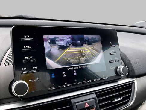 Used 2020 Honda Accord LX image 26