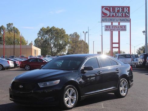 Used 2017 Ford Taurus SEL image 7
